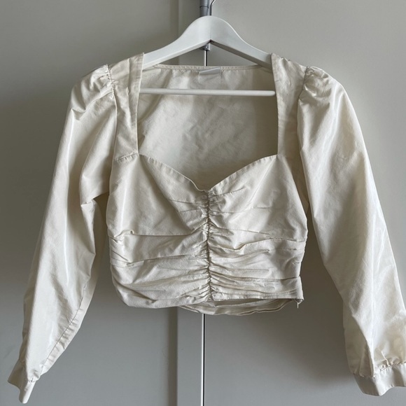 Aritzia Sunday Best Petal Blouse - Picture 4 of 6